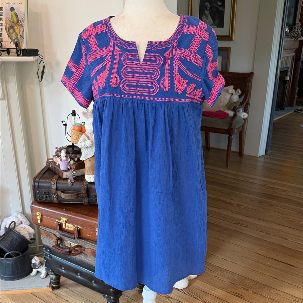 NWT Joy Joy Royal Blue Tunic with Hot Pink Embroidery 
Size Medium